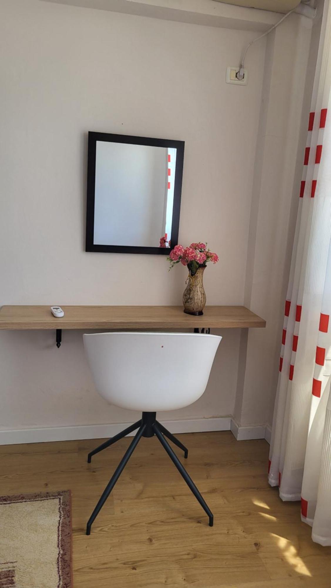 Liam'S Apartment ดูร์เรส ภายนอก รูปภาพ